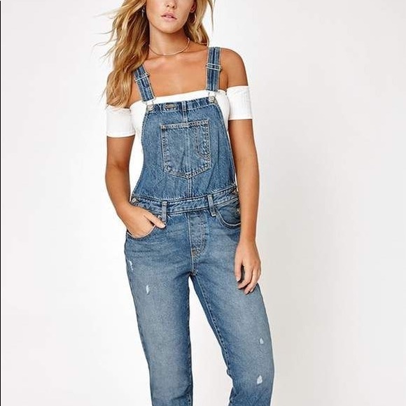 MOVING OUT SALE LEVI’S OVERALL DANCING BF - Picture 6 of 8